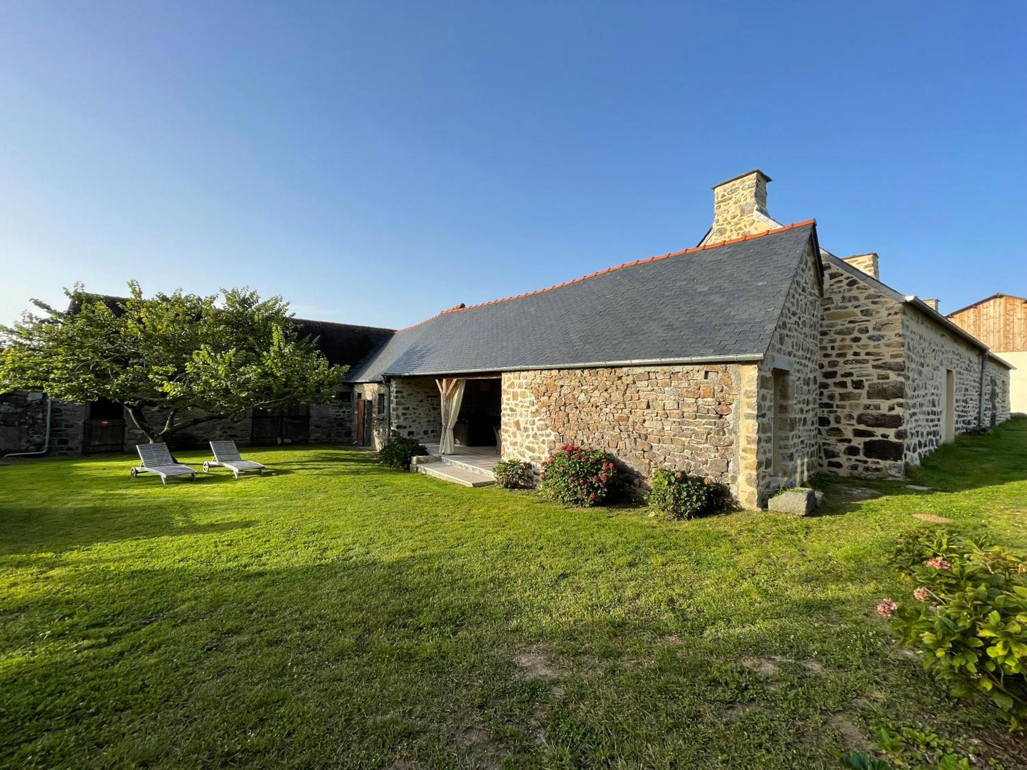 Les Cottages Du Manoir, Jacuzzi -Crozon Esterno foto